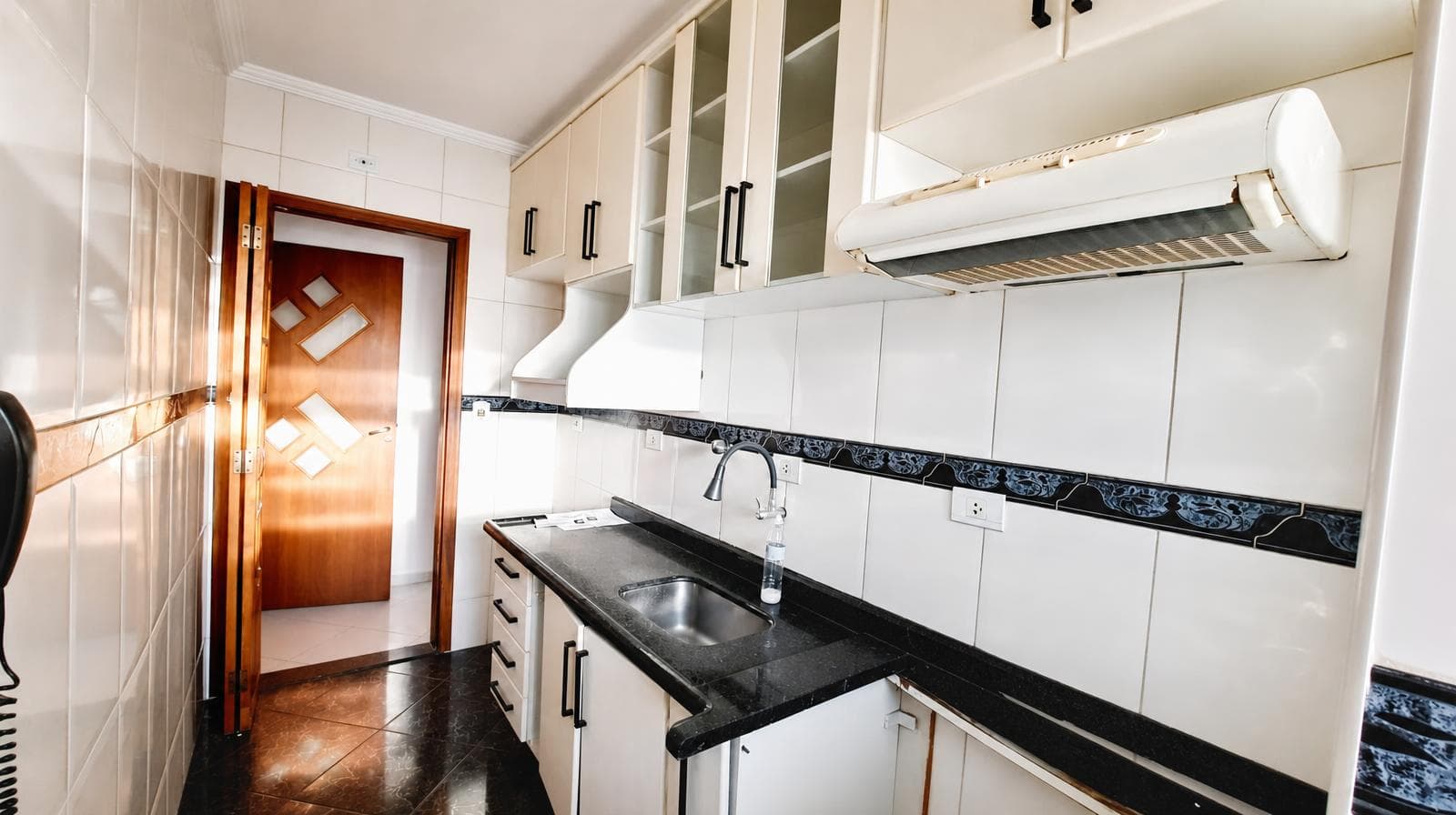 Apartamento 3 quartos na Vila Ema por R$ 1.980,00 — foto 1 de 13